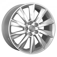 Land Rover LR43 - Silver