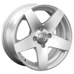 Audi A104 - Silver Full Polish